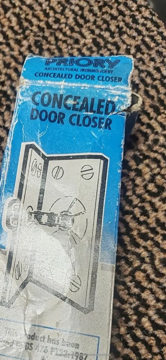 Priority Architectural Iron Mongery Concealed Door - Image 2