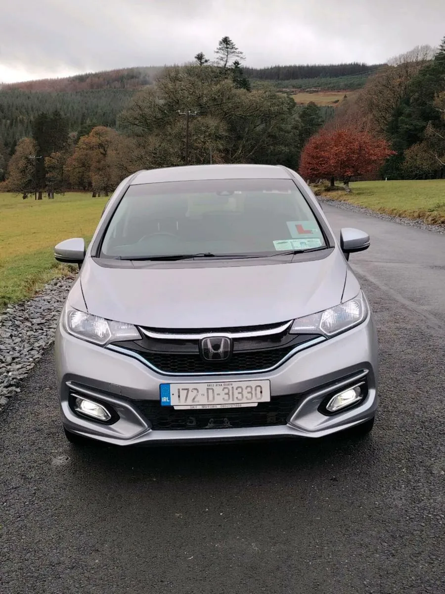 Honda fit 2017 - Image 2