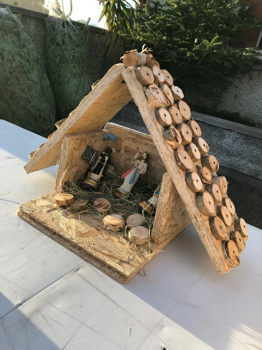 Custom Nativity Scene Manger Hand Made 2ft - Image 4