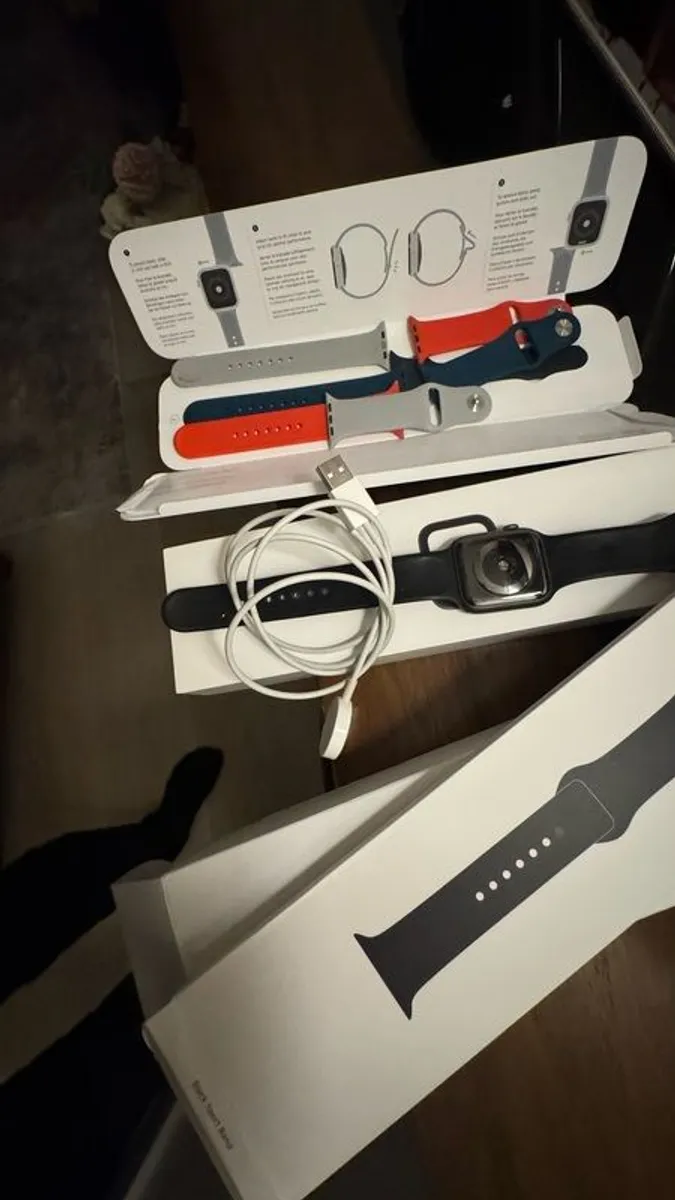 Apple Watch - Image 4