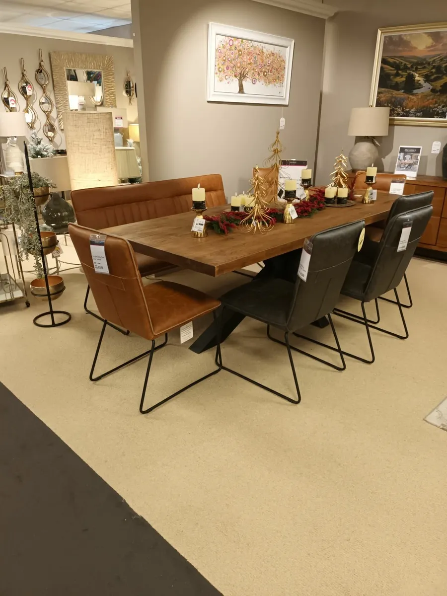 Dining room furniture - Image 1