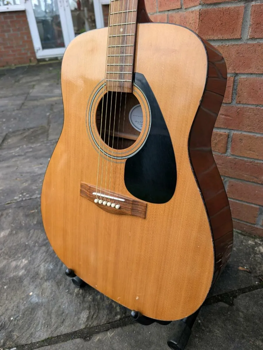 Yamaha F310 Acoustic Guitar - Image 2