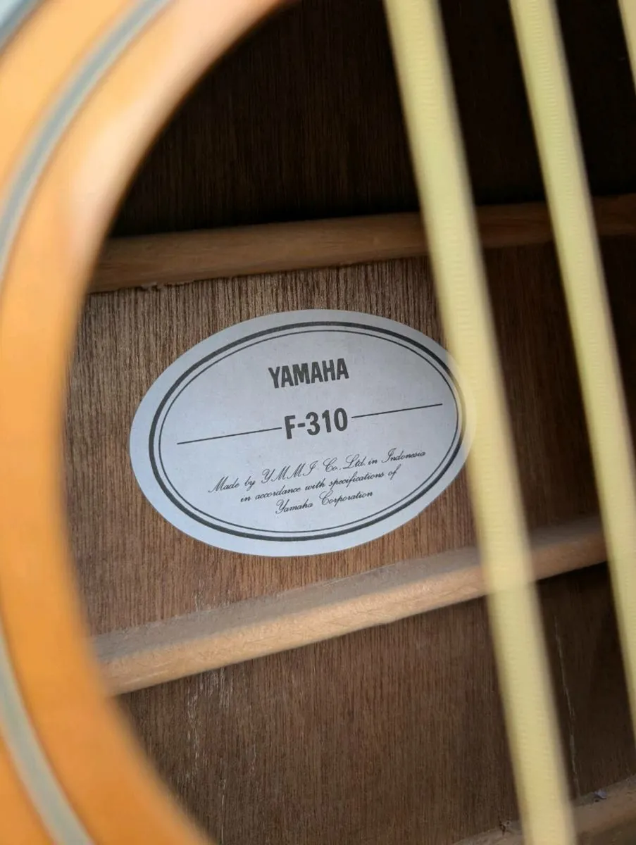 Yamaha F310 Acoustic Guitar - Image 4