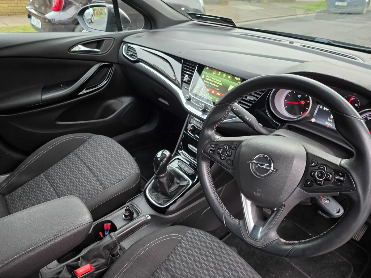 ASTRA 1.4 TURBO SRI - FIRST OWNER - REAL DEAL - Image 4