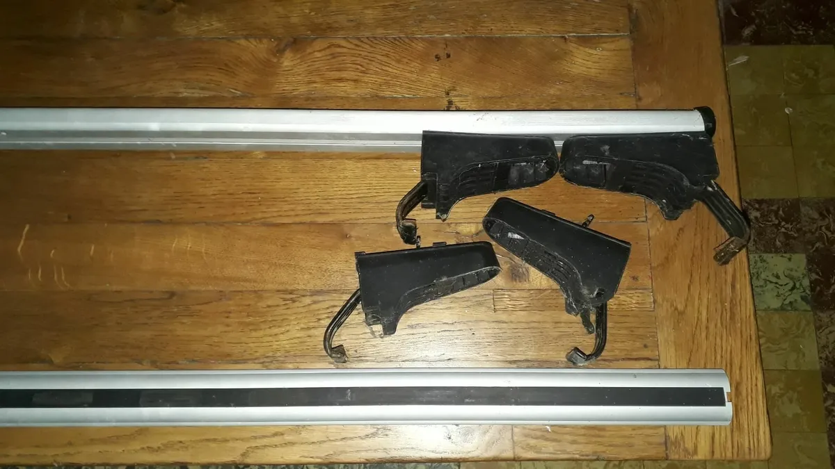 G3 Roof Bars - Image 2