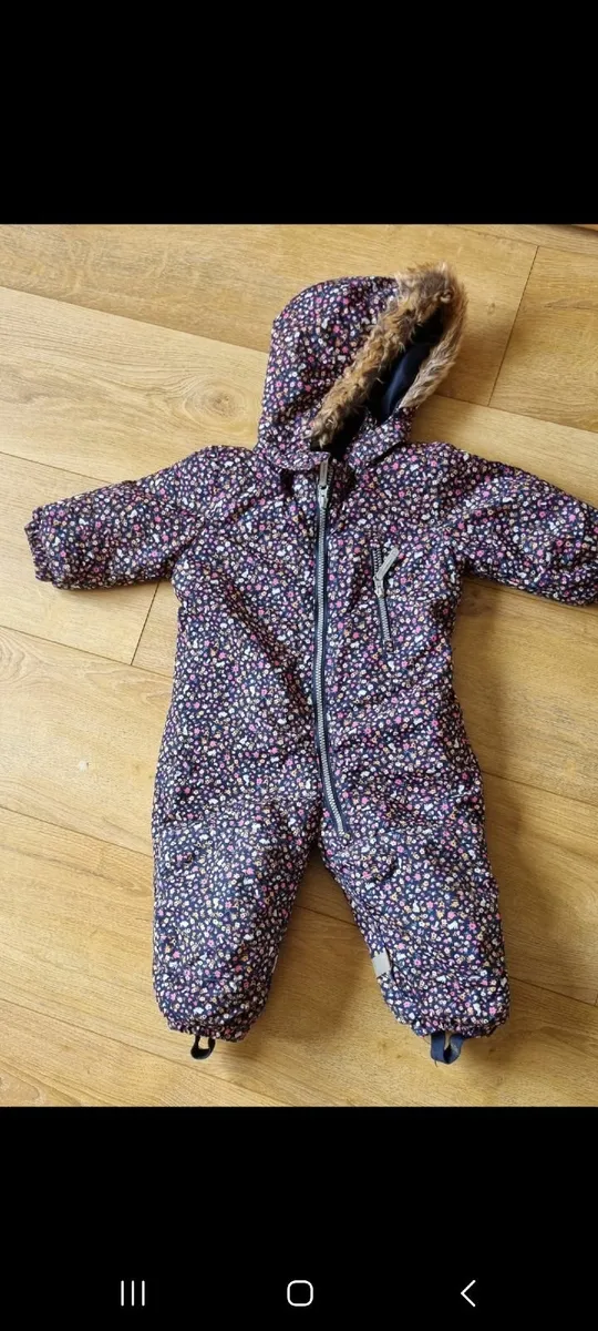 H&M Snow suit 9-12 months - Image 1