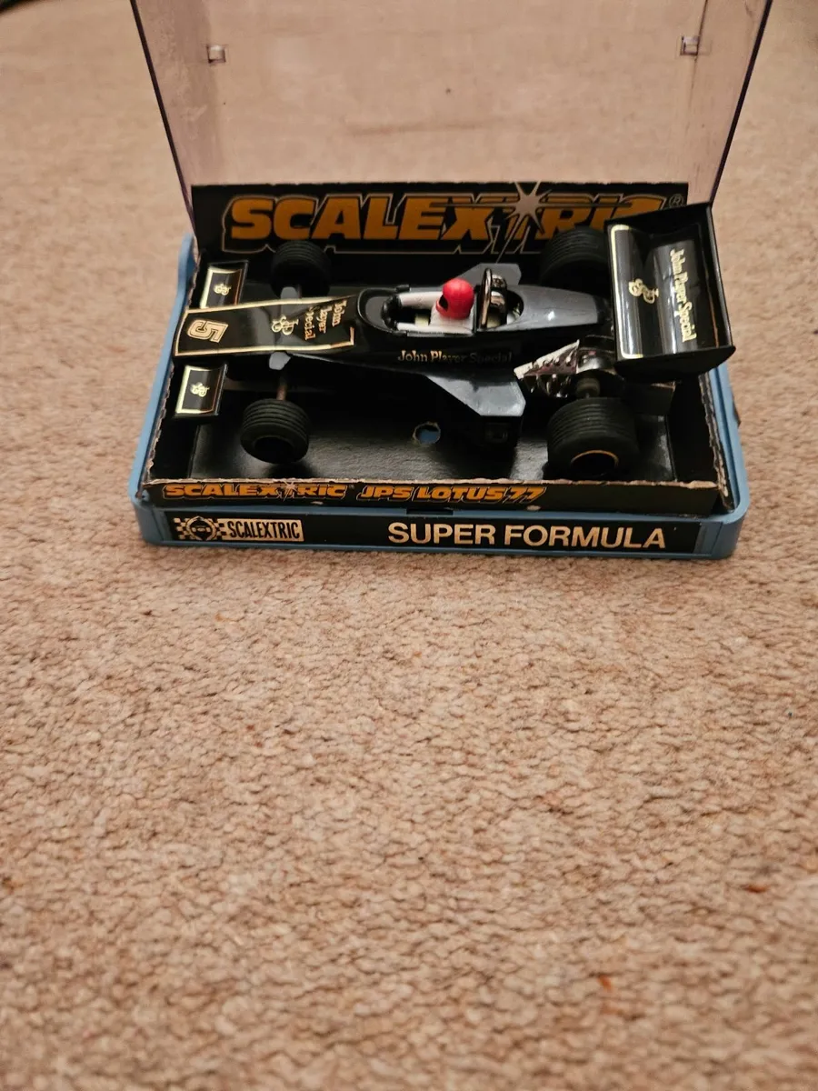 Vintage Scalextric Formula 1 JPS - Image 3
