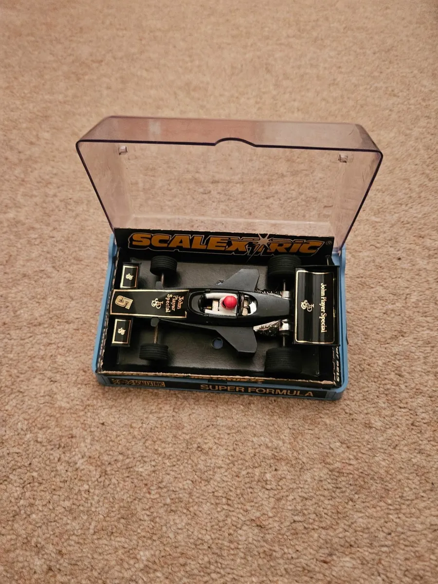 Vintage Scalextric Formula 1 JPS - Image 1