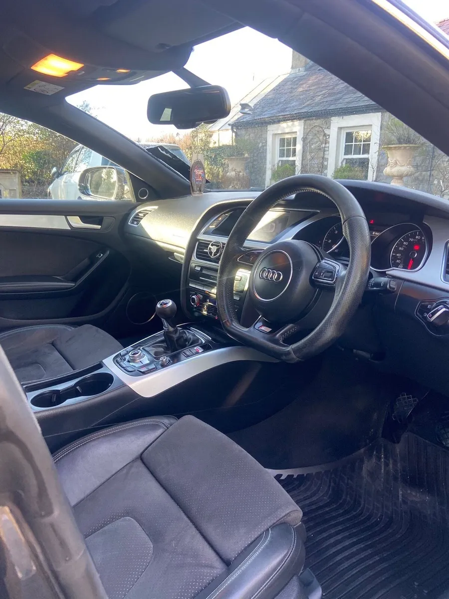 Audi A5 2015 sline black edition - Image 2