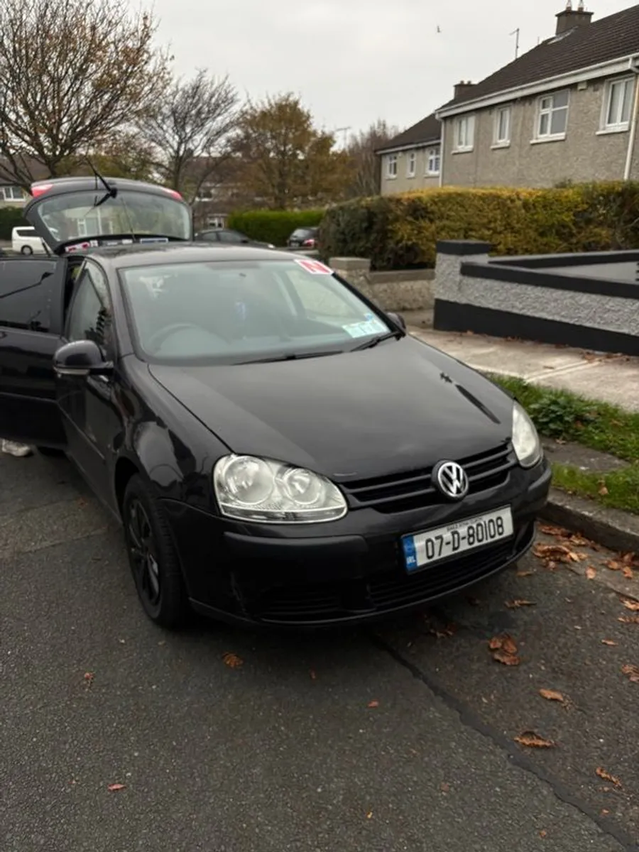 2007 Volkswagen Golf - Image 1