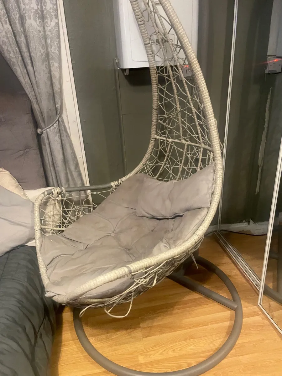 Swing chair - Image 3