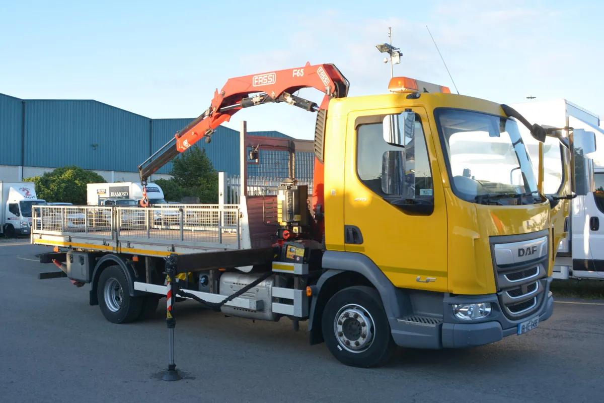 DAF LF12T dropside & Remote Fassi crane - Image 2