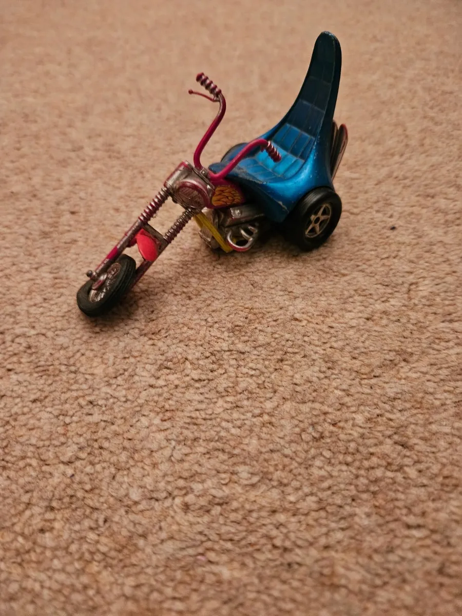 Matchbox Superkings Chopper - Image 1