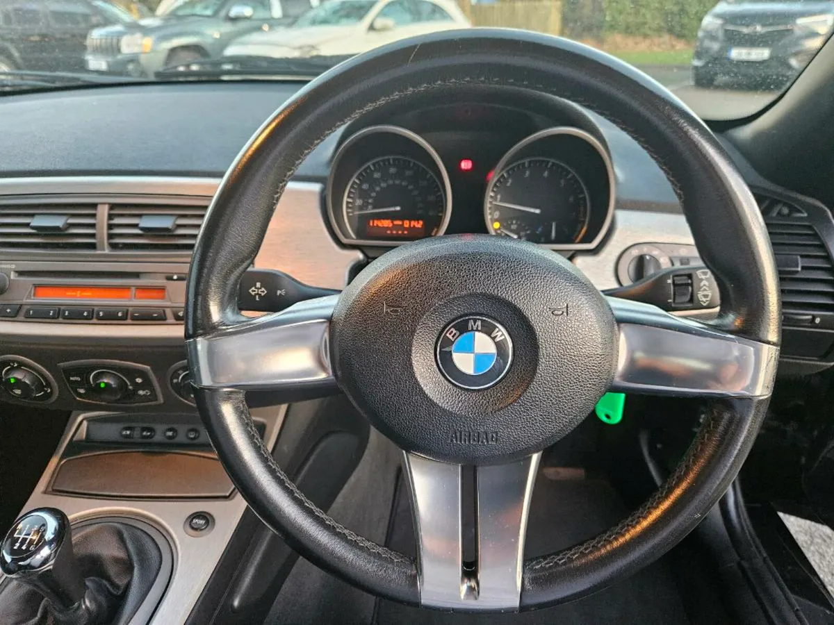 2003 BMW Z4 3.0 V6 - Image 3