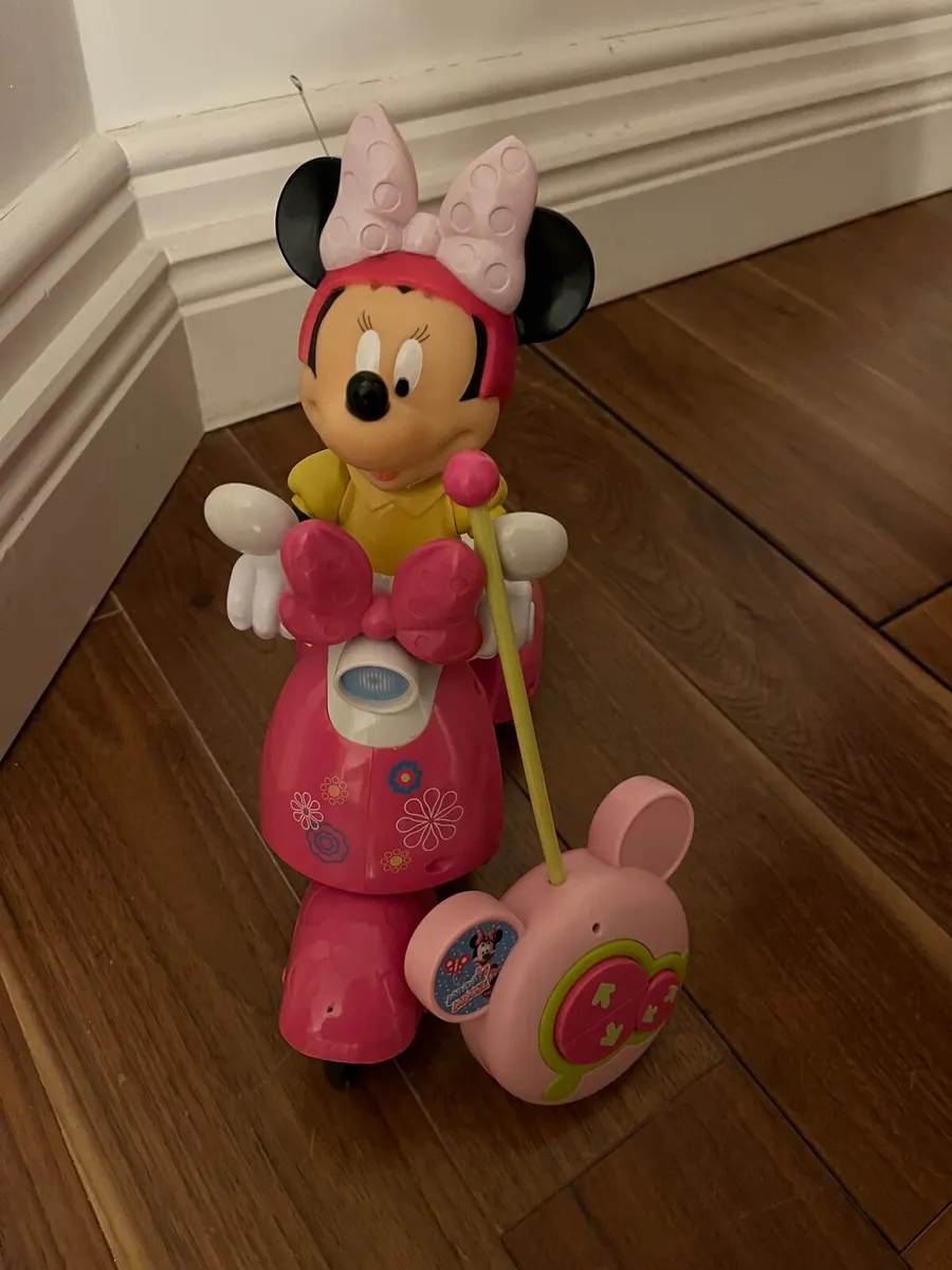 Mini mouse moped - Image 1