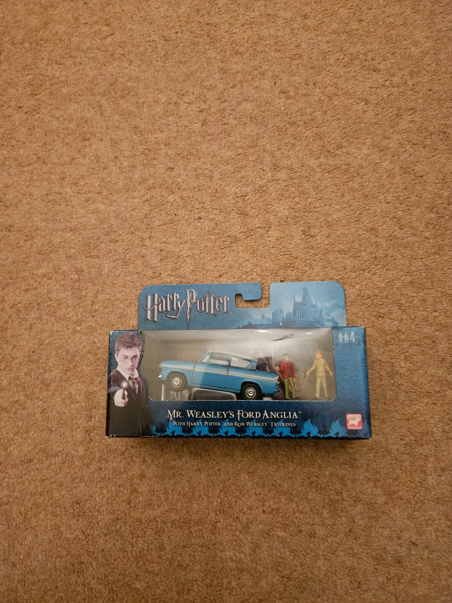 Corgi Harry Potter Ford Anglia - Image 1