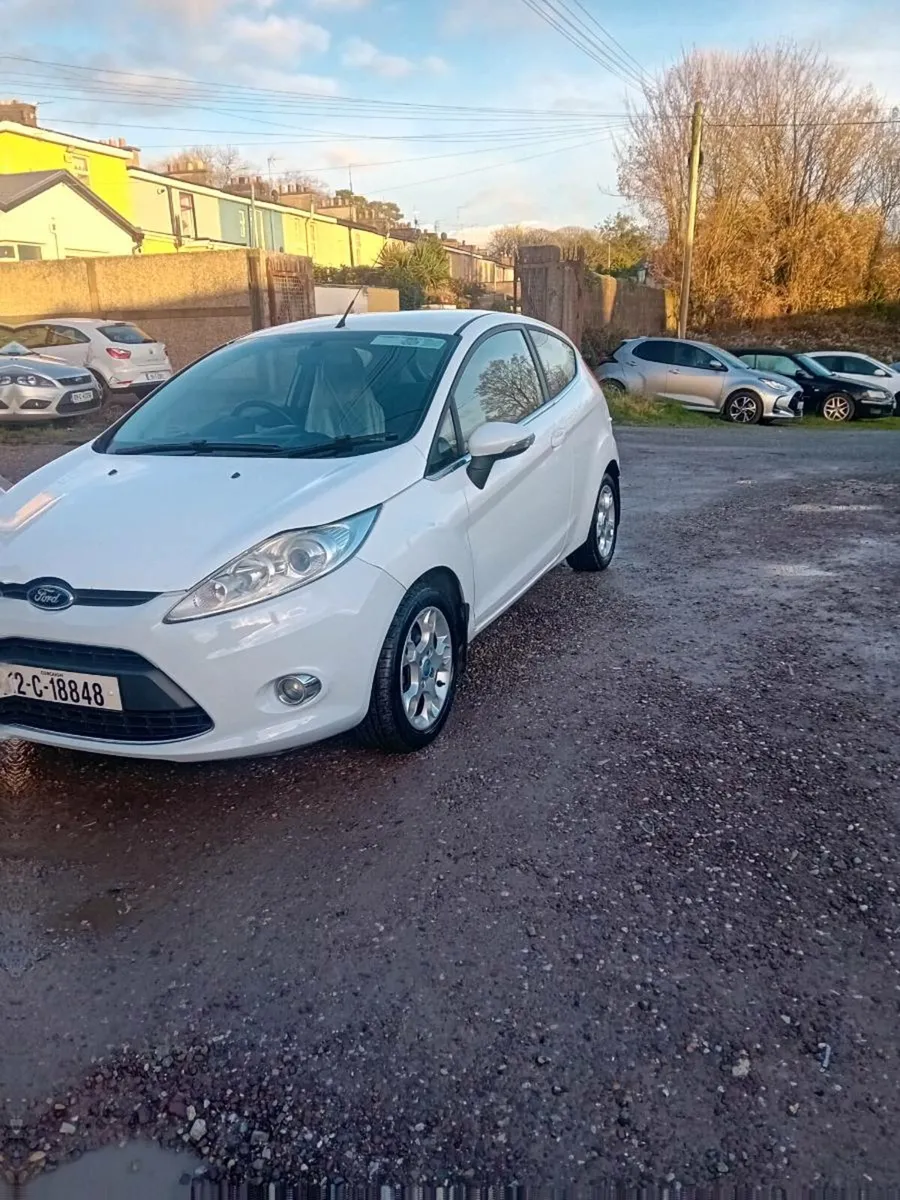 2012 fiesta small mileage nct 1126 taxed 1 26 full - Image 2