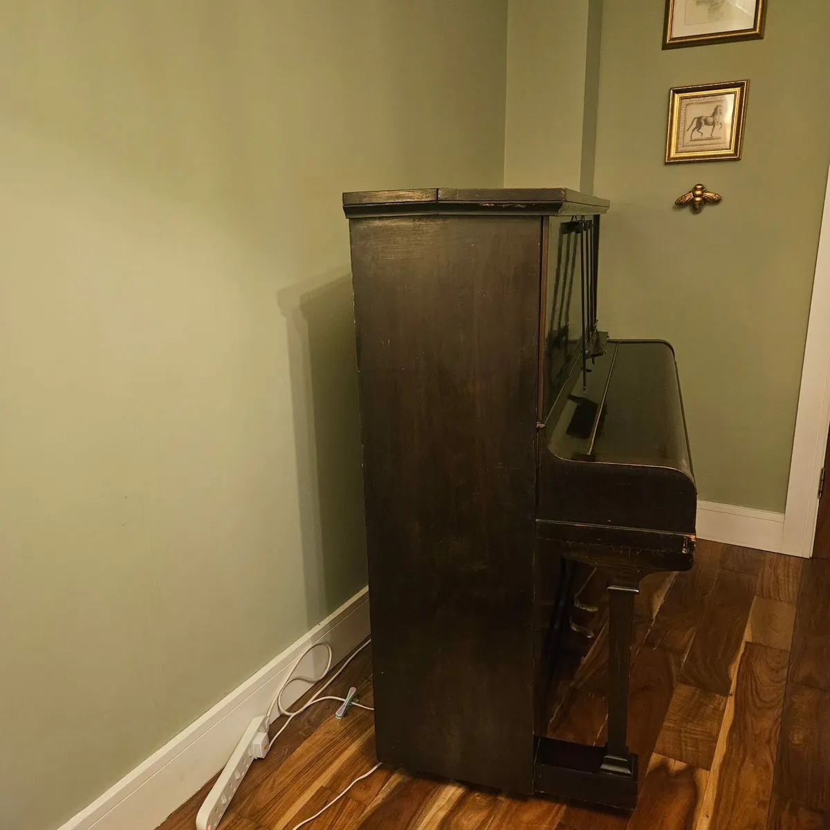 Upright piano - Image 1