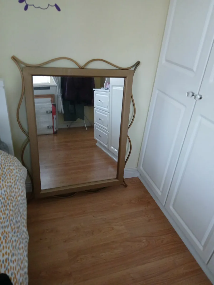 Mirror - Image 4