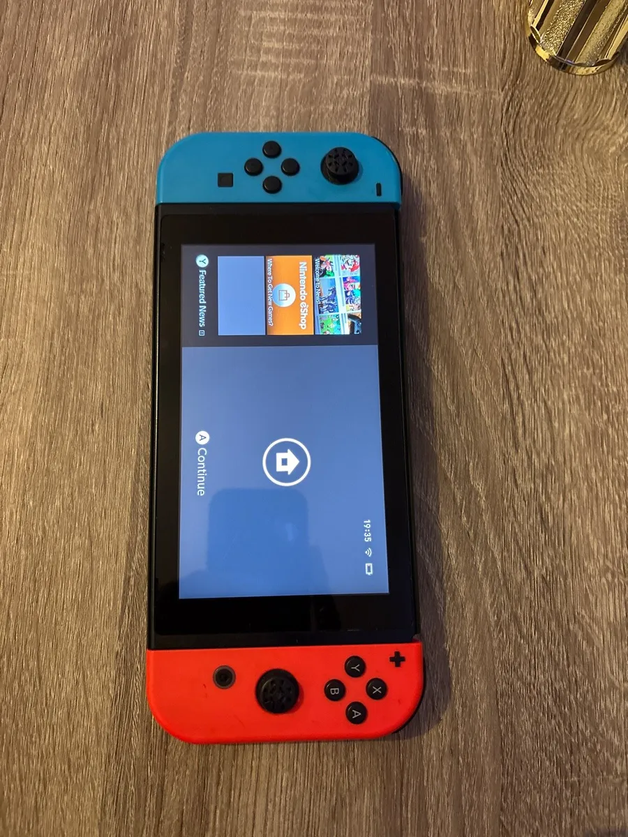 Nintendo Switch Bundle - Image 3