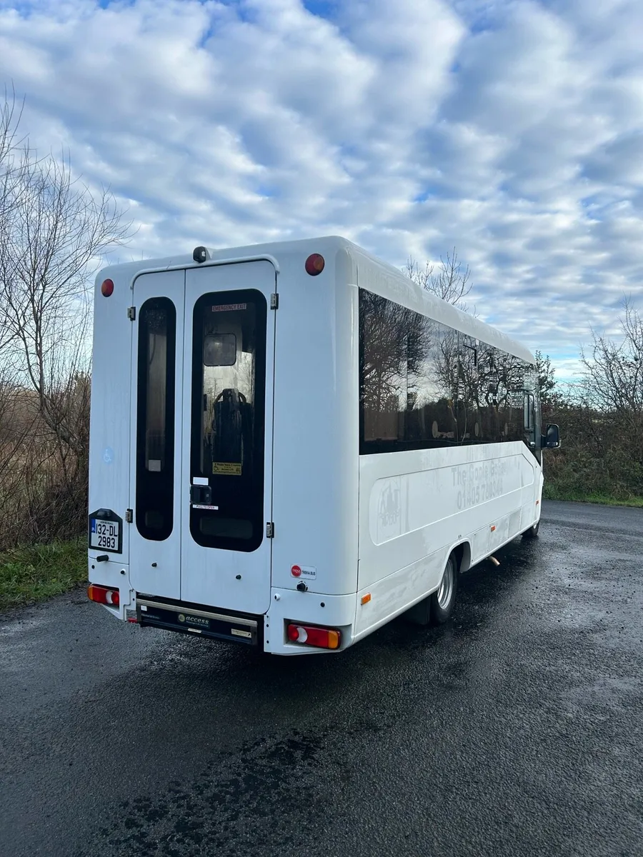 Mercedes sprinter minibus - Image 3