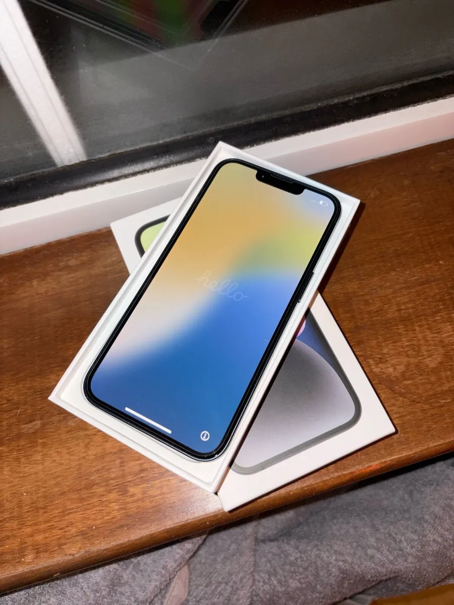 iPhone 14 - Image 1