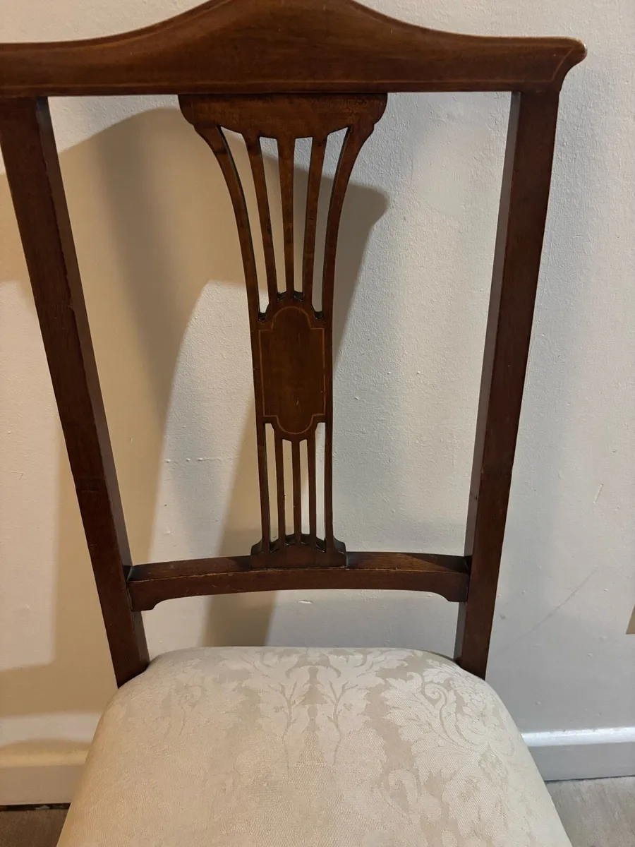 Antique chair - Image 2
