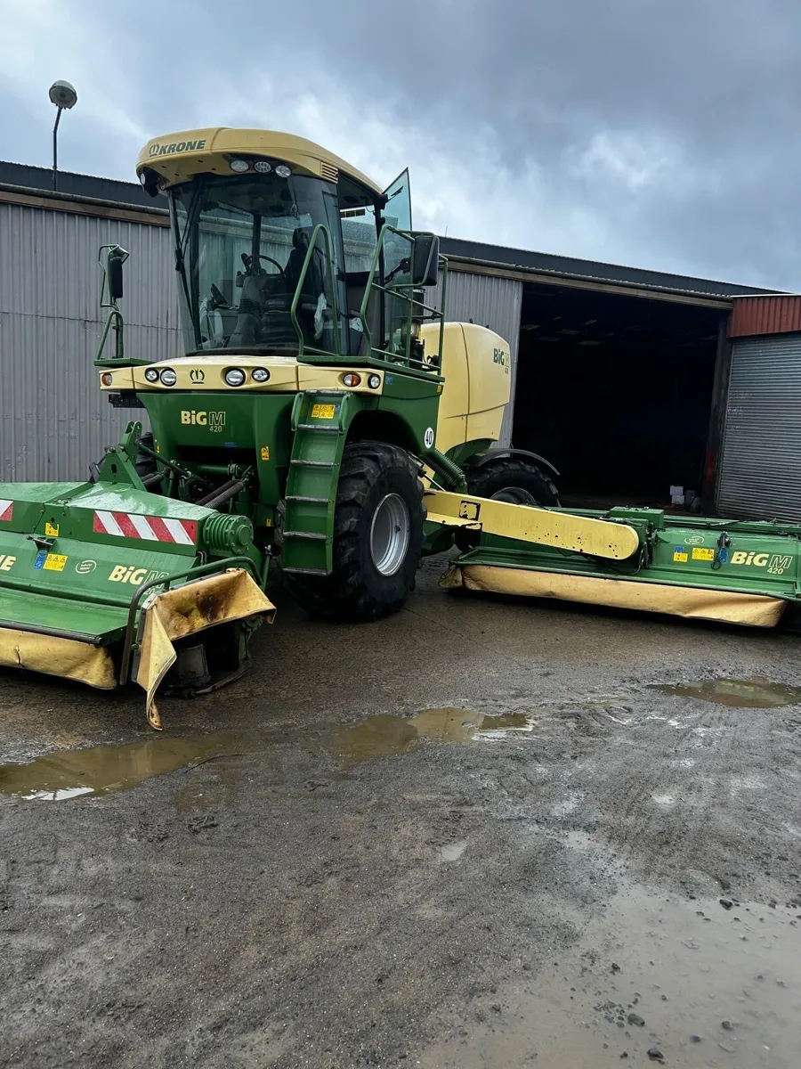 2016 BIG M 420 - Image 2