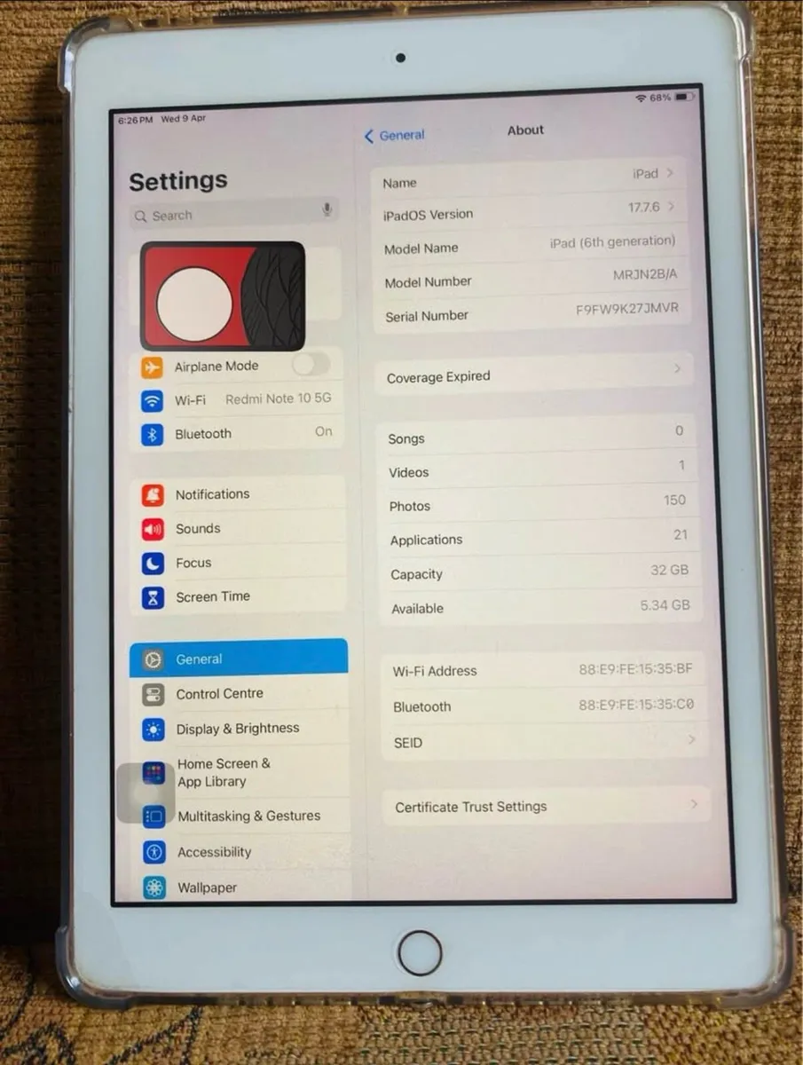 iPad (6th Generation) - Image 3