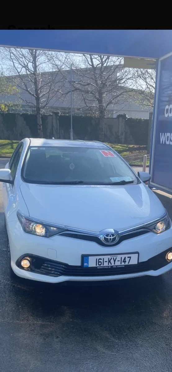 Toyota Auris 2016 - Image 1