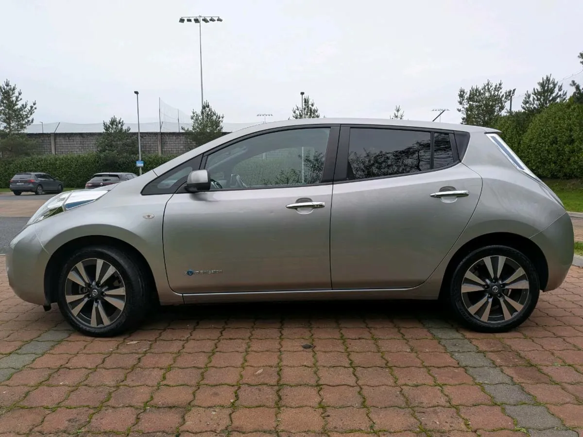Nissan Leaf Electric Car - Image 2