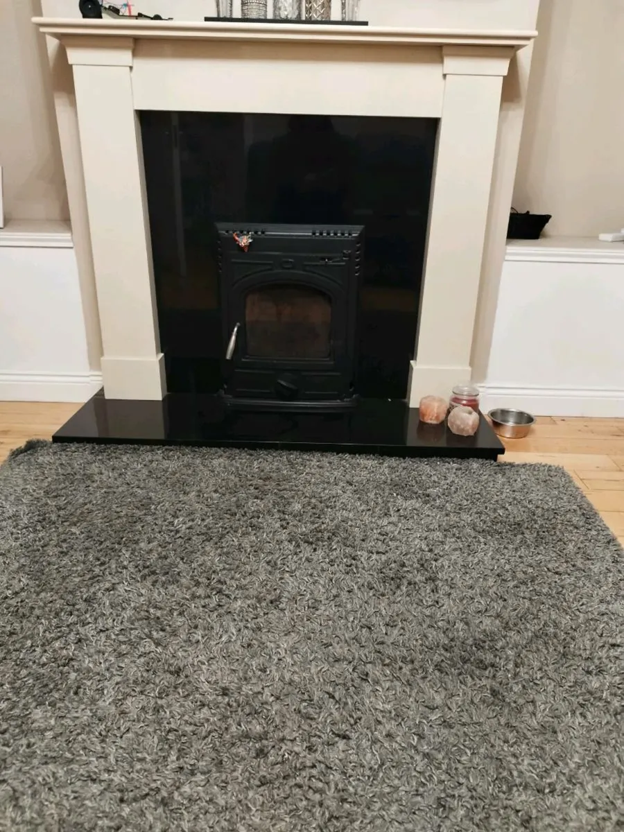 Insert stove and marble fireplace - Image 1