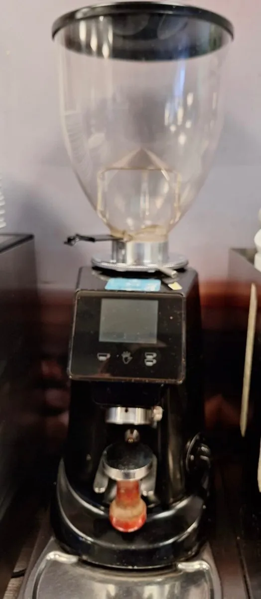 Commercial coffee grinder - Image 1