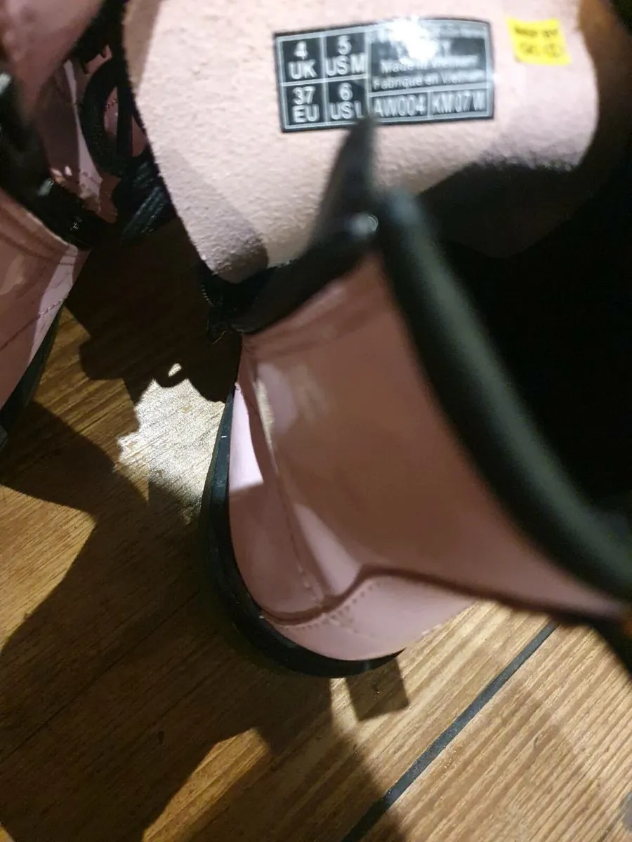 Dr martens boots - Image 3
