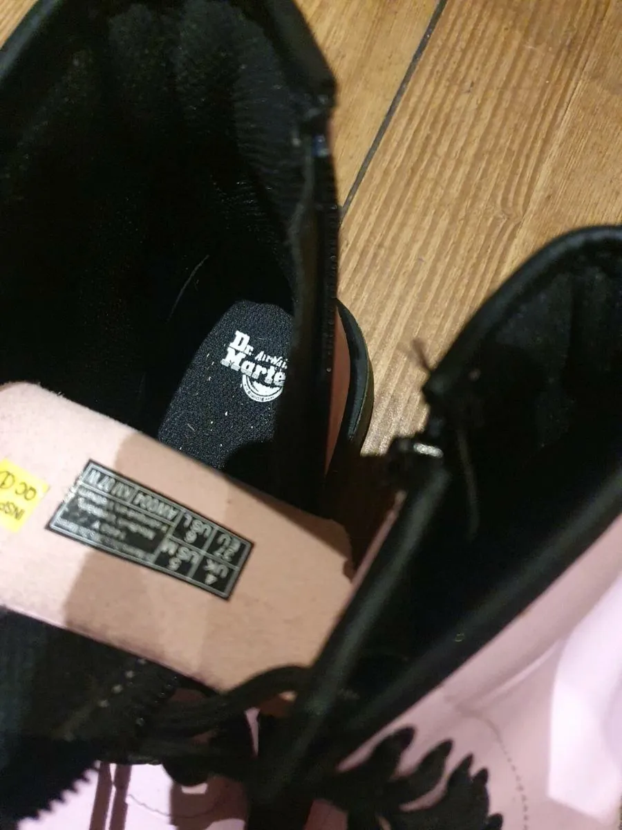 Dr martens boots - Image 4