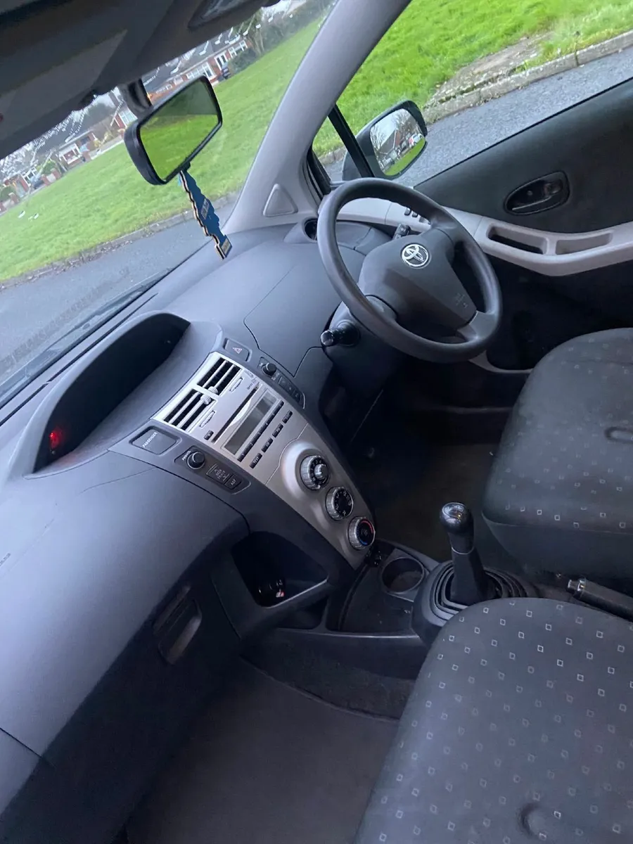 2008 Toyota Yaris | 130k km | Excellent Condition - Image 2