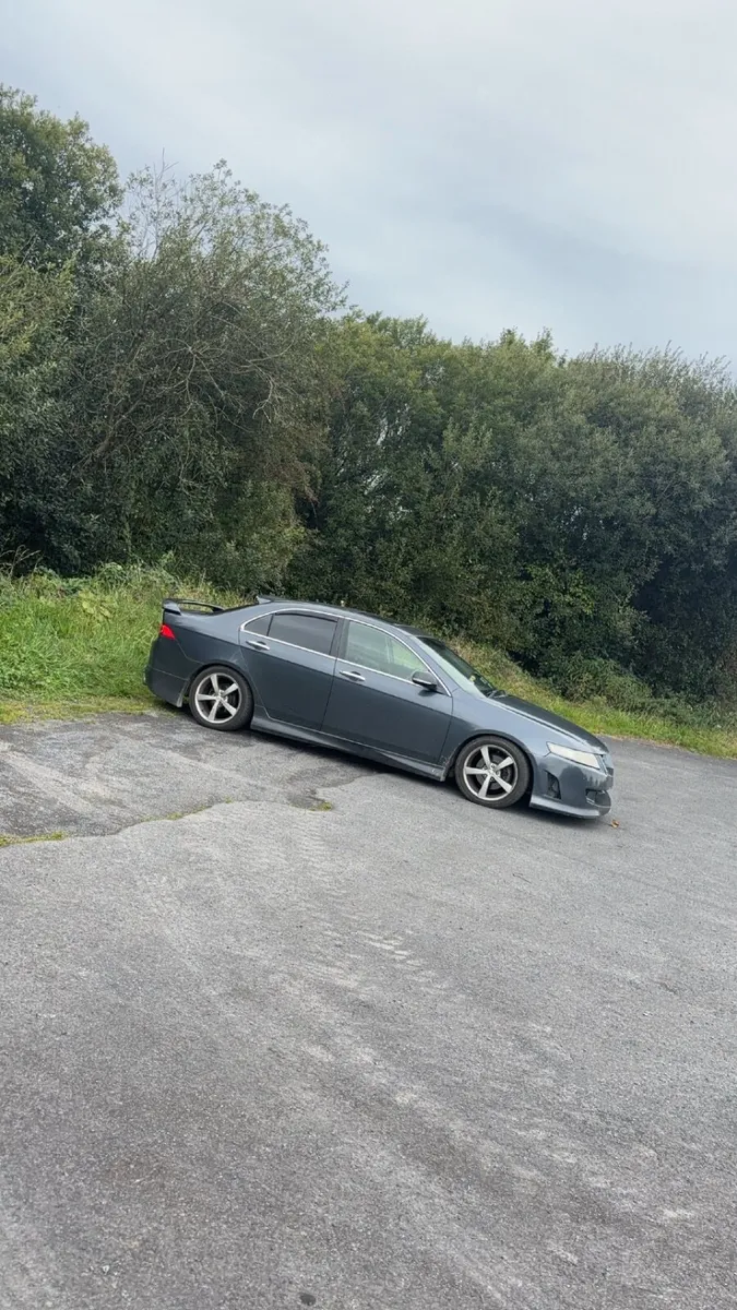 Honda Accord 2008 - Image 2