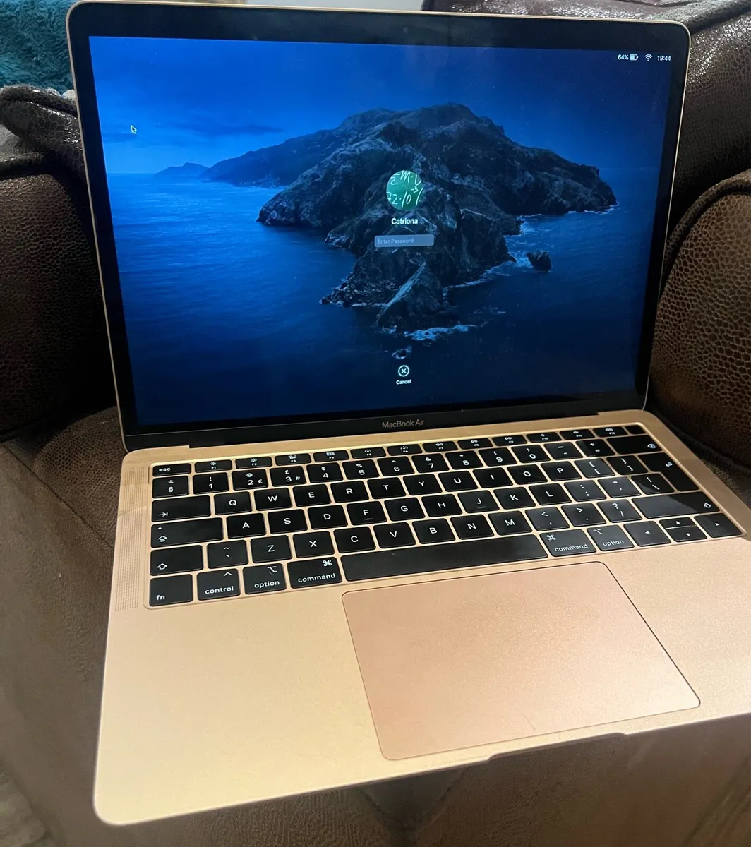 MacBook Air 13inch - Image 1