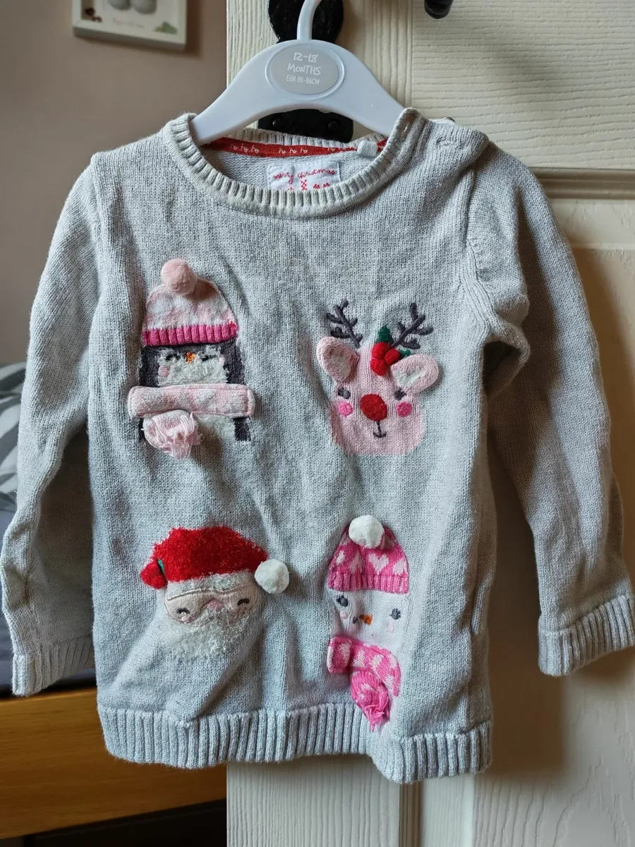 Girls Christmas Bundle 10 items €5 all - Image 3