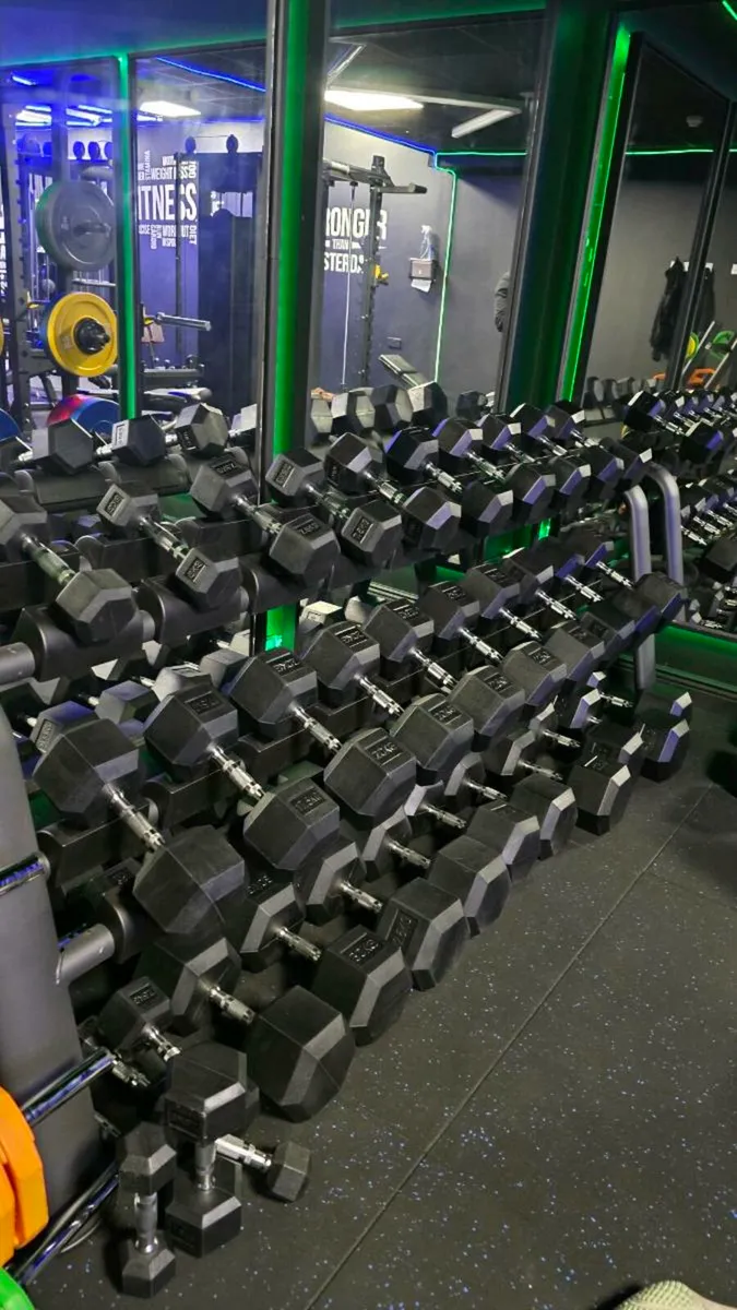 Brand New Dumbells Sets. 5 to 50kgs - Image 3