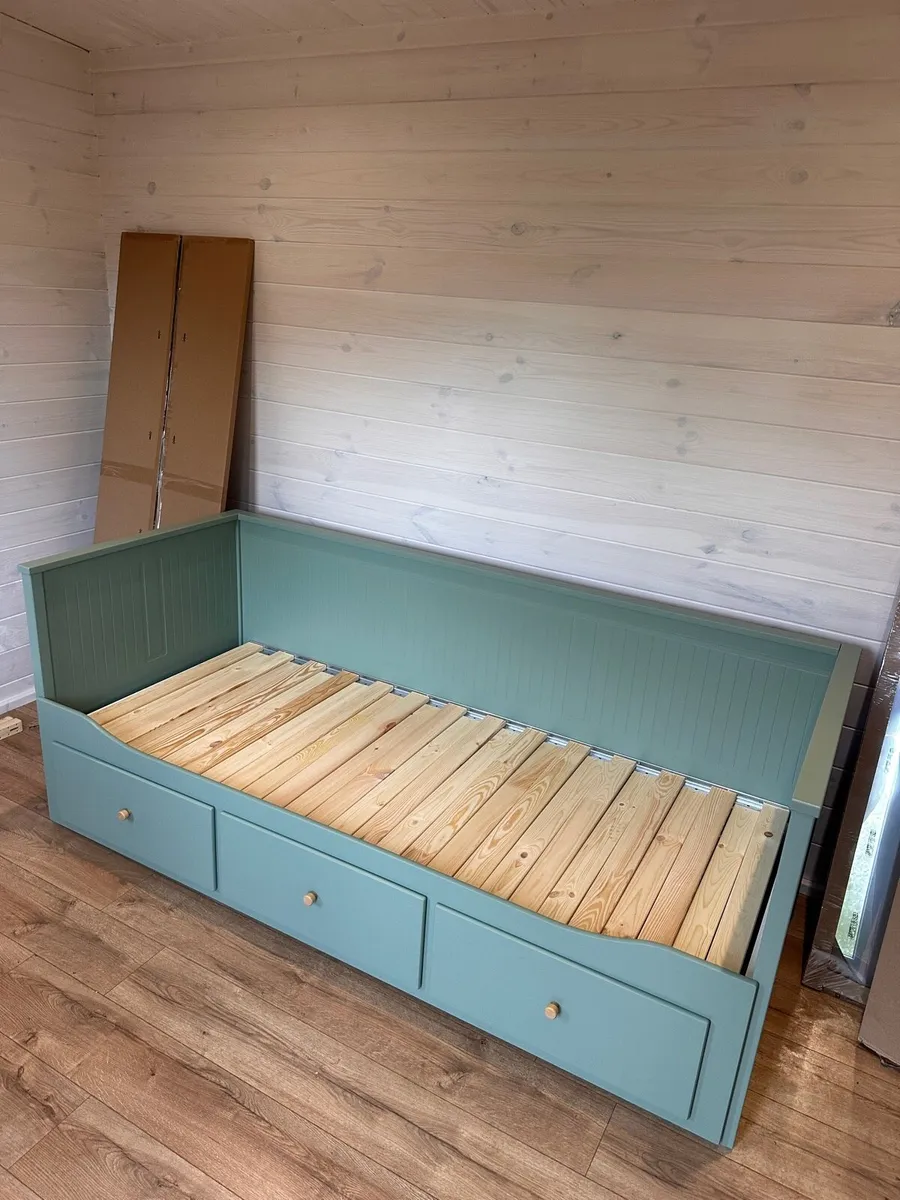 Reliable PAINTING & HANDYMAN SERVICES - Image 1