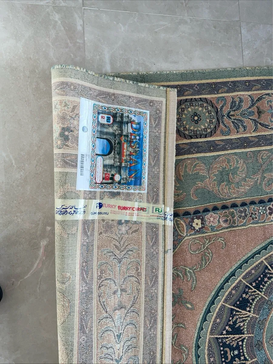 Luxury rug - Image 1