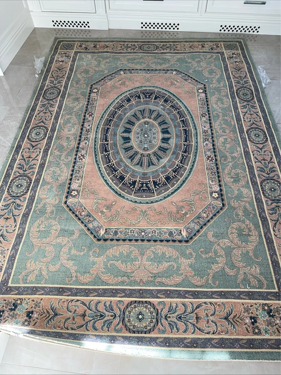 Luxury rug - Image 4