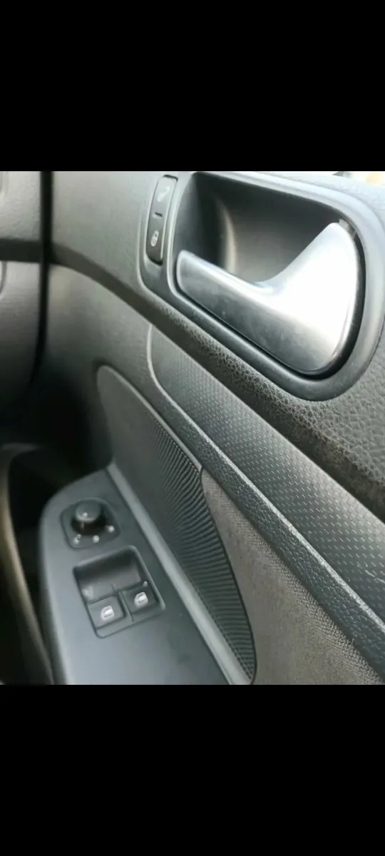 Volkswagen Golf 2008 - Image 1