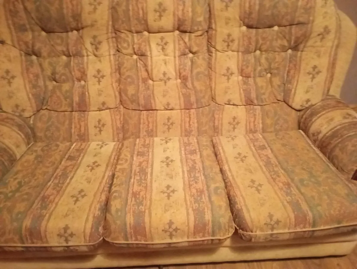 Couch and 2 Armchairs - Image 3