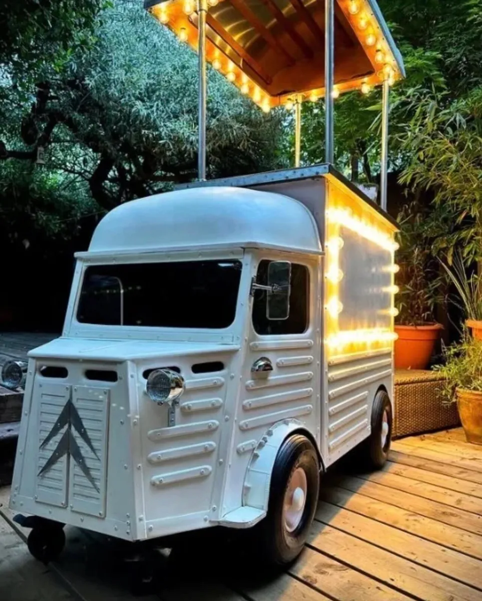 Food/Market Truck - Image 2