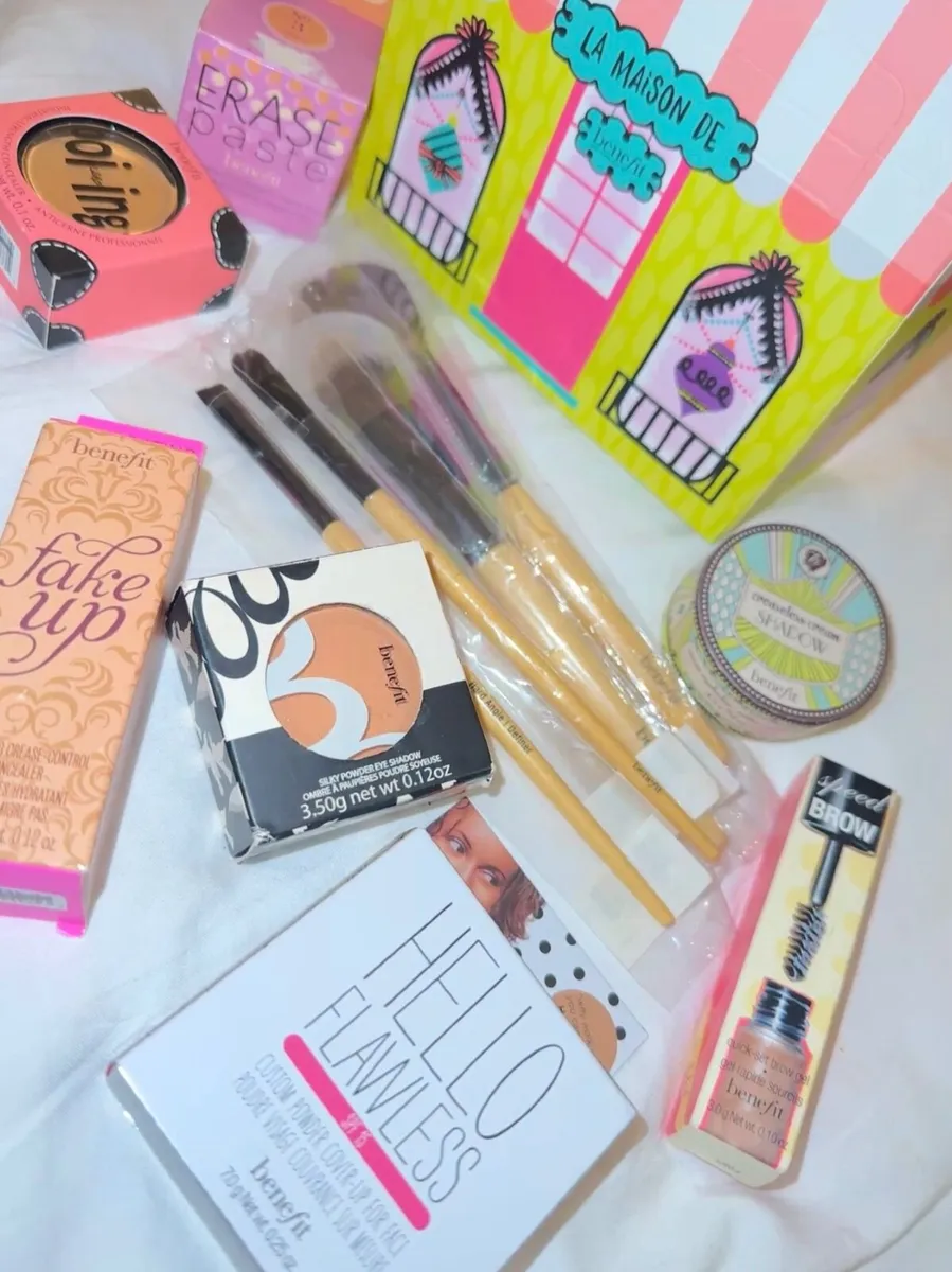 Benefit Make Up Gift set - Image 1