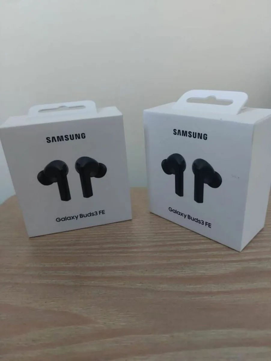 Samsung Ear Buds
