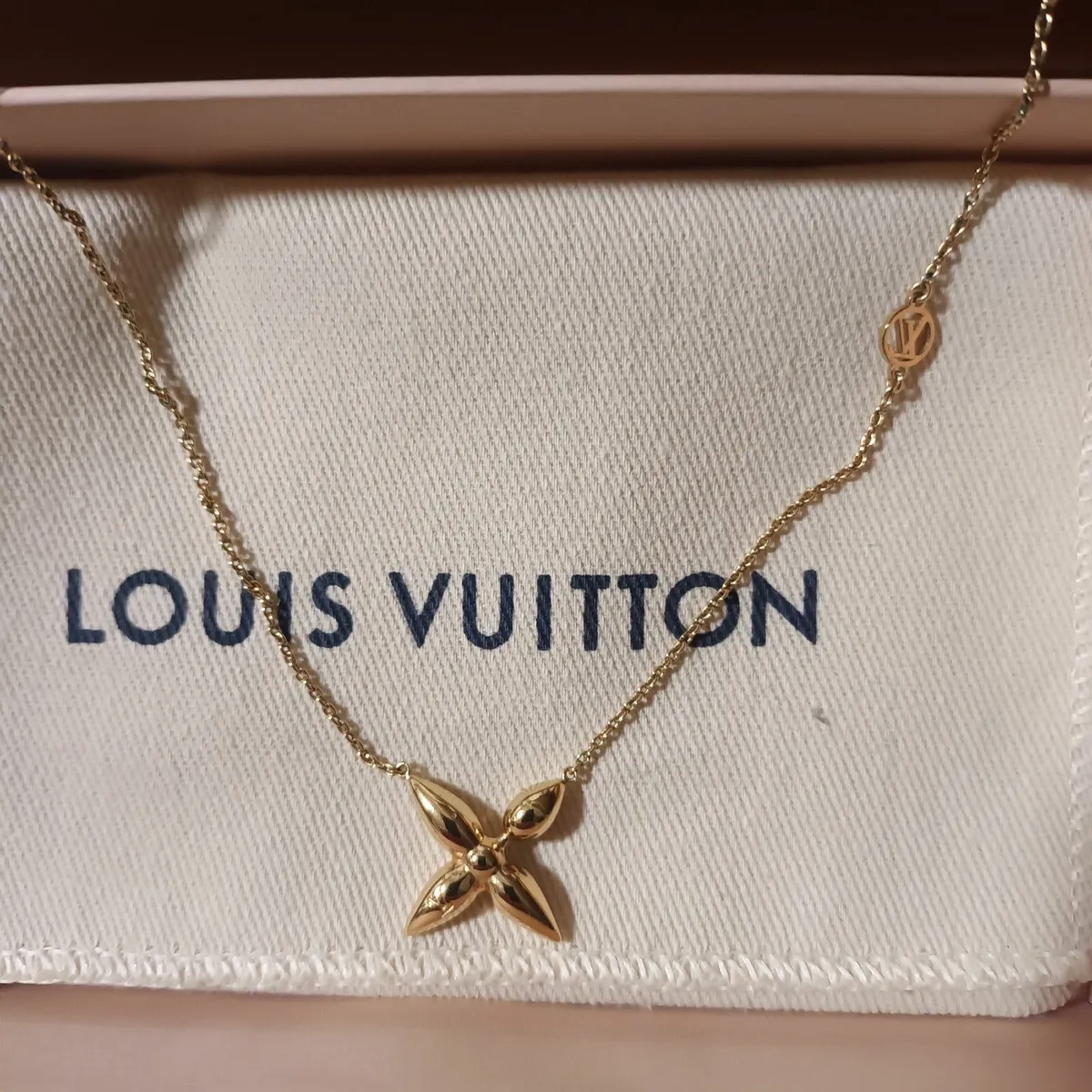 Louis Vuitton Necklace - Image 2