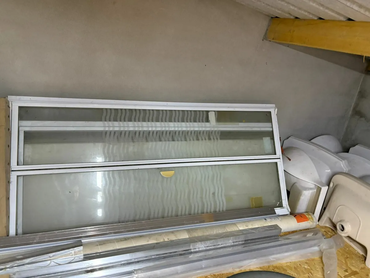 BATHROOM SINKS & PEDESTALS TOILETS - Image 4